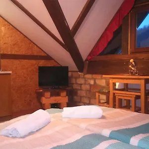 apartments-tm.primorje-gorskikotar.com/