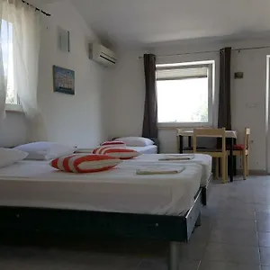 apartment-viktor.hotelinzadar.com/